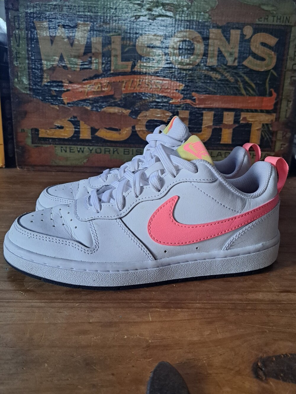 Nike Court Borough Low 2 GS Sneakers Kids Size 4Y White Sunset Pulse BQ5448-108